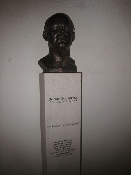 81_KZ_Bonhoeffer